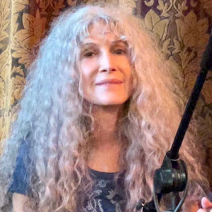 Meet your Posher, Zena